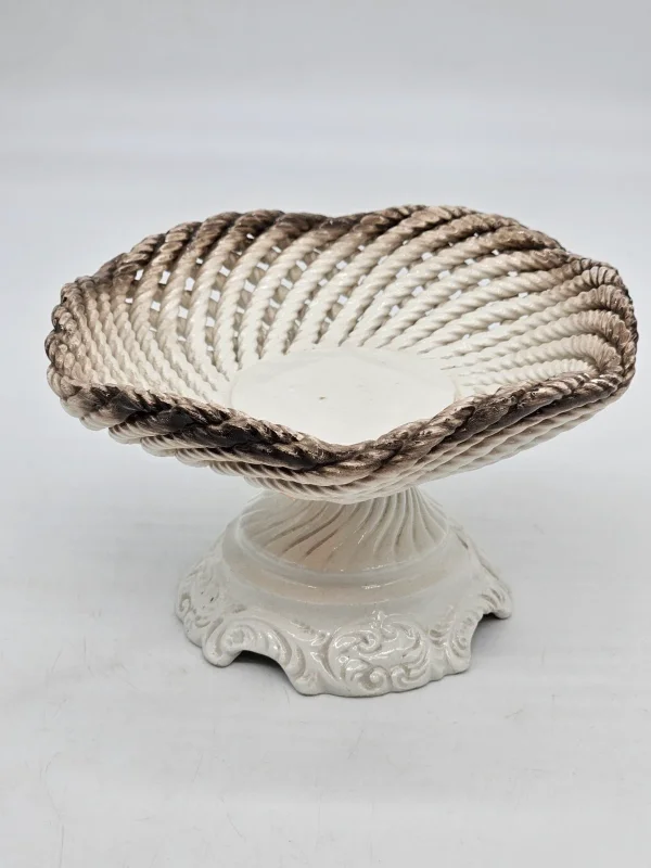 Włoska misa porcelanowa na nodze – ażurowa plecionka, Made in Italy, 18×10 cm