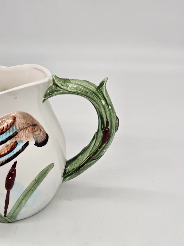 Ceramiczny dzbanek kubek z reliefem kaczki ręcznie zdobiony vintage
