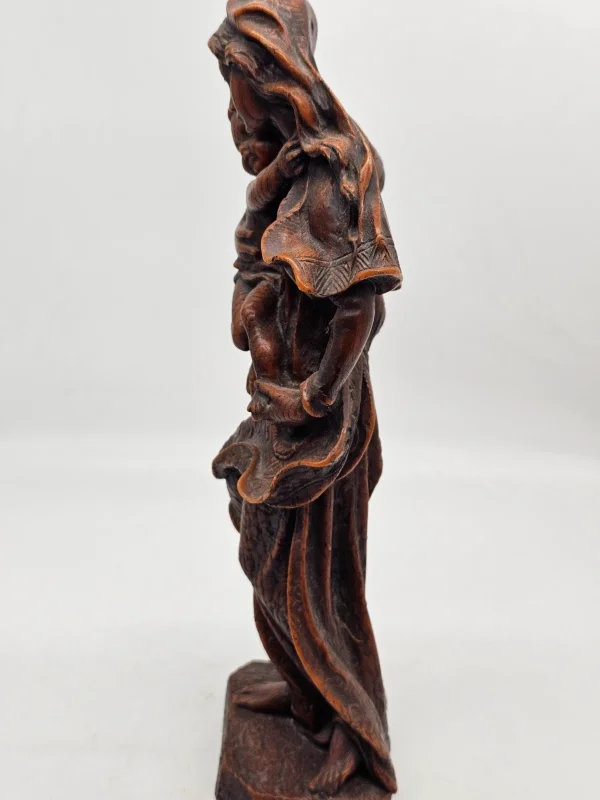 Figura Matka z Dzieckiem rzeźba dekoracyjna z wosku styl sakralny 49 cm
