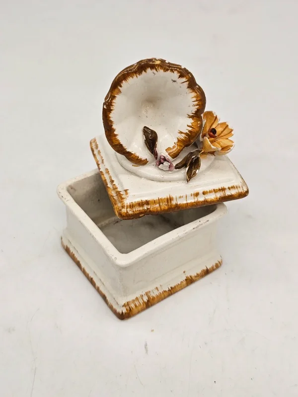 Ceramiczna szkatułka w kształcie gramofonu sygnowana Sallanka 13 cm
