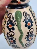 Dzbanek ceramiczny Ludowy „Gospodarz” 18 cm, ręczne zdobienia