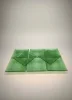 Zestaw 8 zielonych szklanych talerzy i mis kwadratowych 25x25