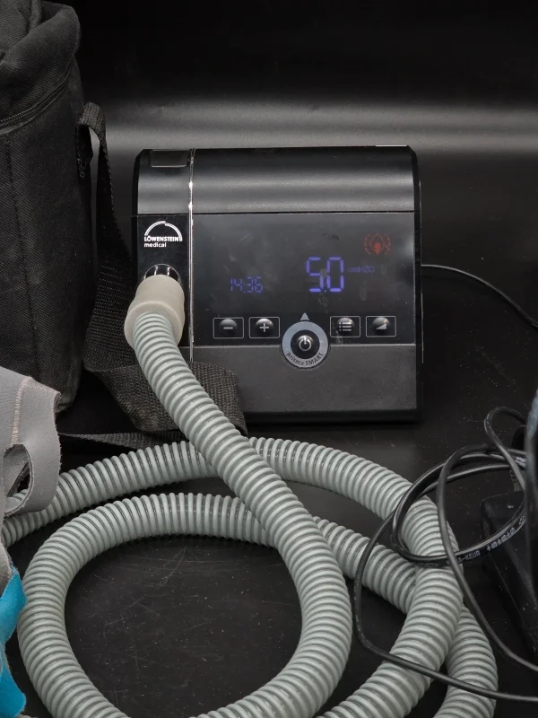 Aparat CPAP Lowenstein Prisma smart wm 090 TD kompletny zestaw maska torba