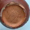 Ręcznie rzeźbiony dzbanek ceramiczny warkoczowe ucho studio pottery 21 cm