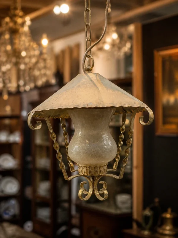 Lampa wisząca latarnia mosiężna retro rustykalna szkło mrożone 31 cm
