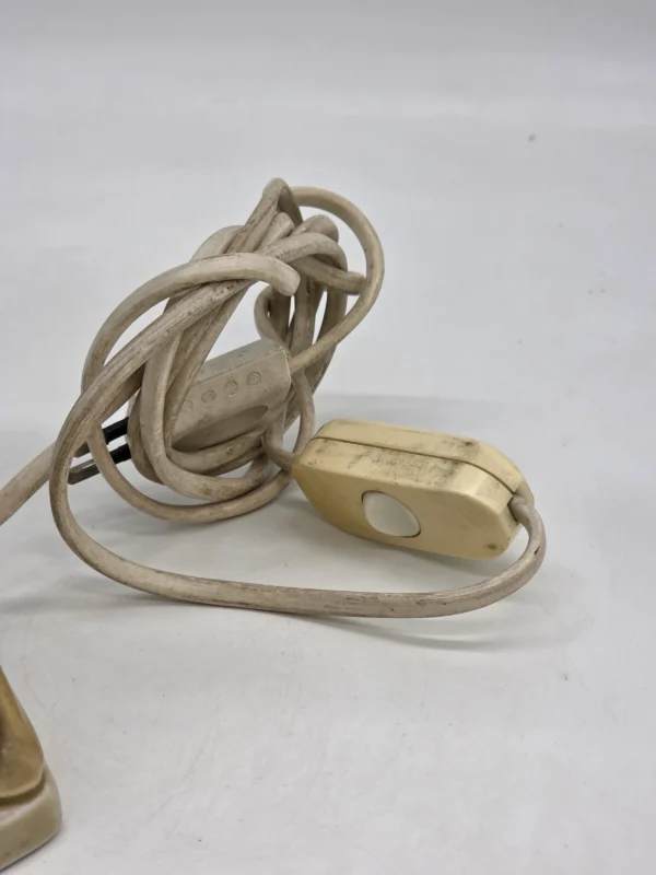 Lampa figuralna Gräfenthal Thüringen – porcelanowa para