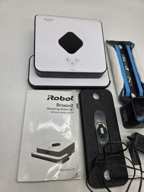 iRobot Braava 390t – robot mopujący z Turbo Charge Cradle, Cube i akcesoriami
