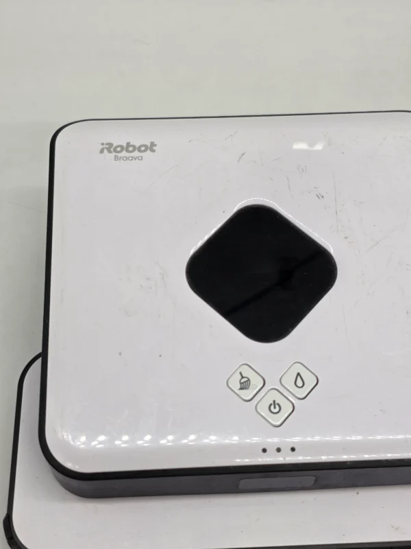 iRobot Braava 390t – robot mopujący z Turbo Charge Cradle, Cube i akcesoriami