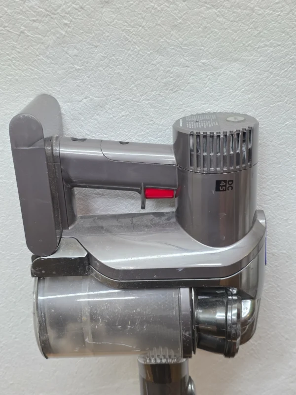 Odkurzacz bezprzewodowy Dyson DC45 – sprawny, elektroszczotka, bez ładowarki