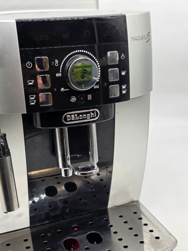 Automatyczny ekspres De’Longhi Magnifica S ECAM21.116.SB 1450 W z młynkiem